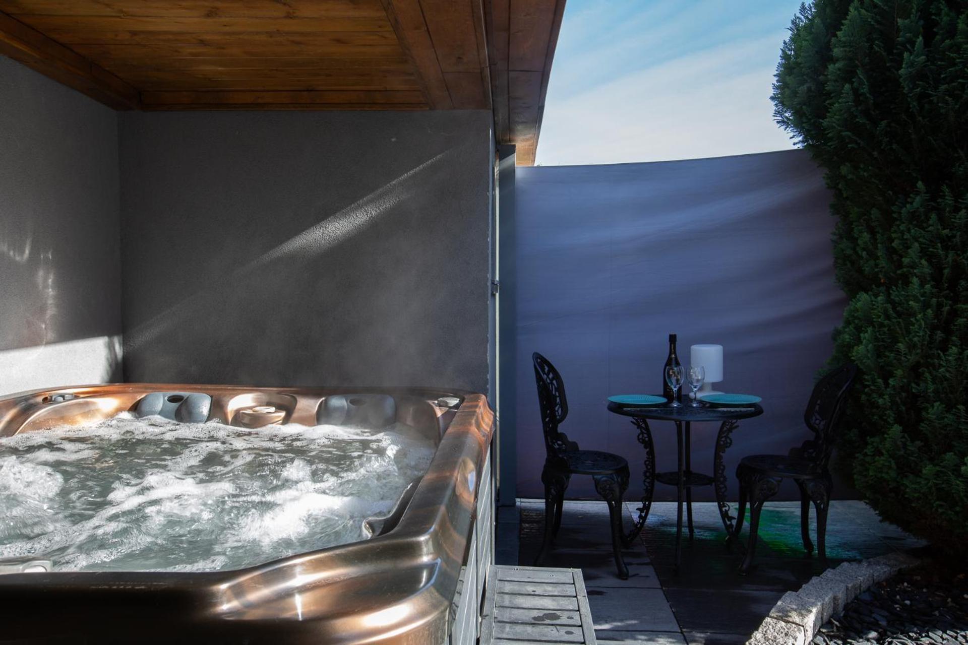 Gites Spa Strasbourg - Studio Romantique, Jacuzzi, Sauna, Terrasse Privee Furdenheim Экстерьер фото