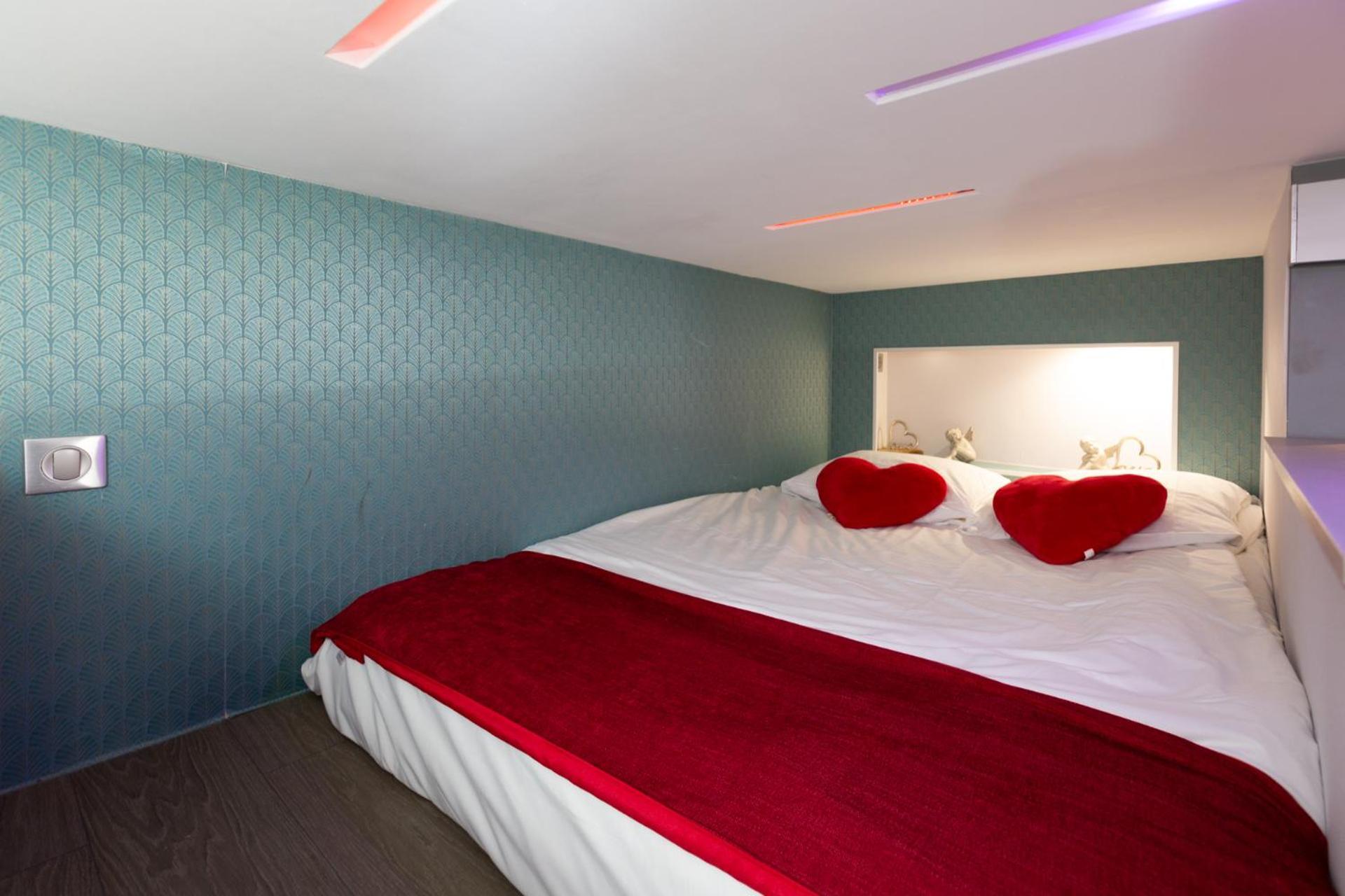 Gites Spa Strasbourg - Studio Romantique, Jacuzzi, Sauna, Terrasse Privee Furdenheim Экстерьер фото